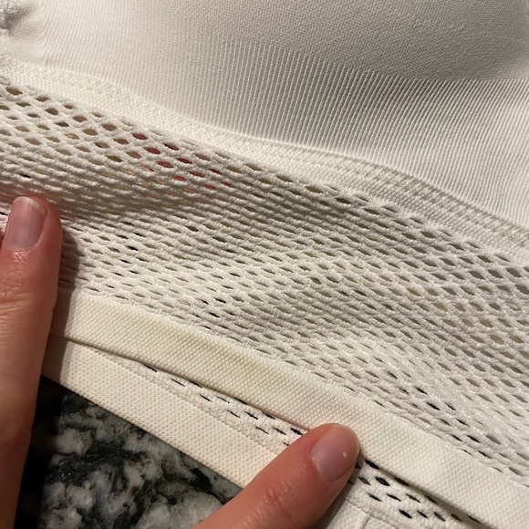 PINK bra - Picture 3 of 3